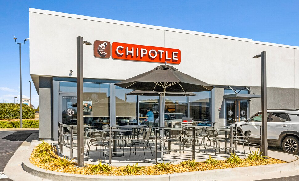 Primary Photo Of 124 Highland Xing S, Ellijay Fast Food For Sale