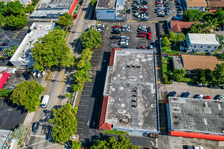 More Photos Of 2901 NW 17th Ave, Miami Office For Sale