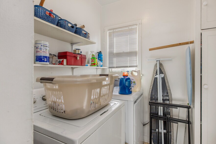 More Photos Of 1117 Mira Mar Ave, Long Beach Apartments For Sale