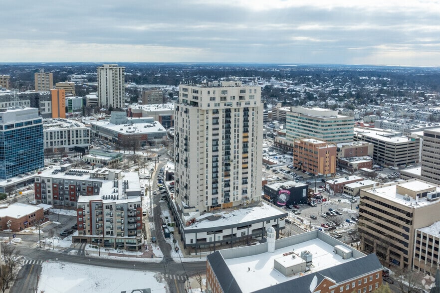 More Photos Of 28 Allegheny Ave, Towson Apartments For Sale