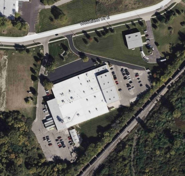 More Photos Of 960 Woodland Dr, Saline Manufacturing For Lease