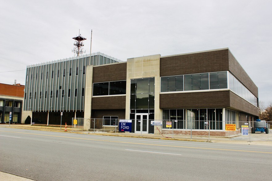 More Photos Of 600 Frederica St, Owensboro Office For Lease