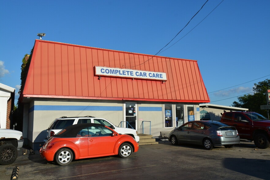 More Photos Of 2212 Wilmington Pike, Dayton Auto Repair For Sale