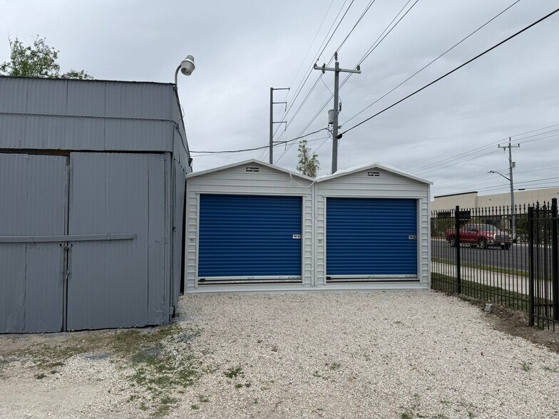 More Photos Of 4930 Callaghan Rd, San Antonio Self Storage For Sale