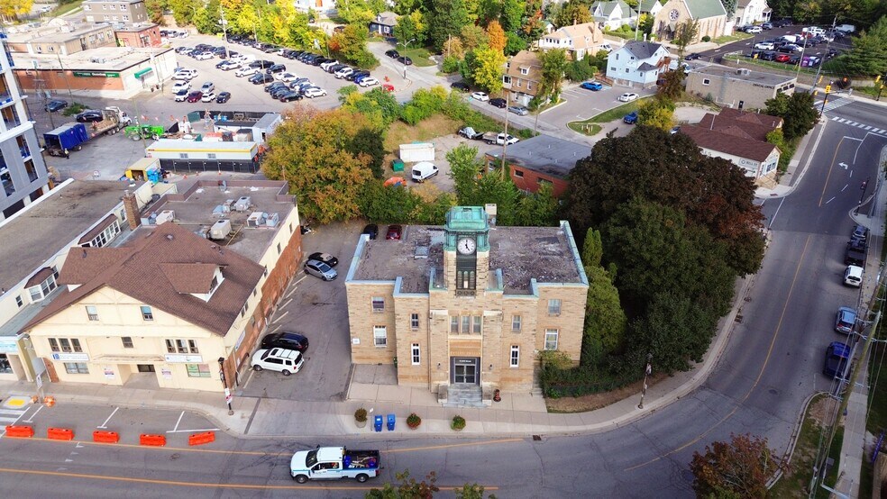 More Photos Of 70 Mill St, Halton Hills Apartments For Sale