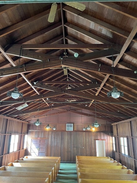 More Photos Of 600 E Hermosa St, Lindsay Religious Facility For Sale