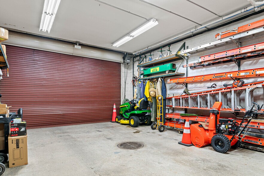 More Photos Of 1510 Bethlehem Pike, Flourtown Storefront Retail Residential For Sale