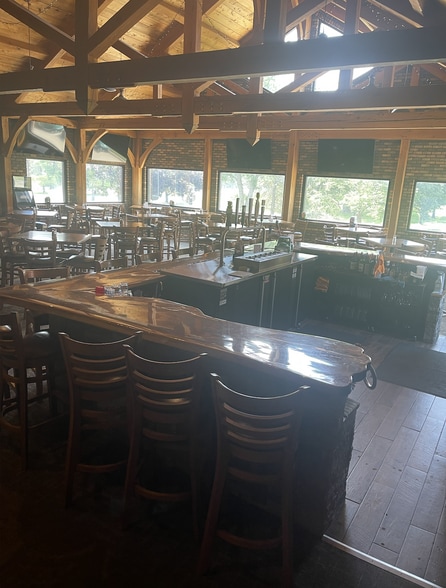 More Photos Of 5535 Wesch Rd, Brooklyn Golf Course Driving Range For Sale