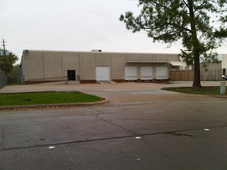 Primary Photo Of 6131 Brookhill Dr, Houston Warehouse For Lease