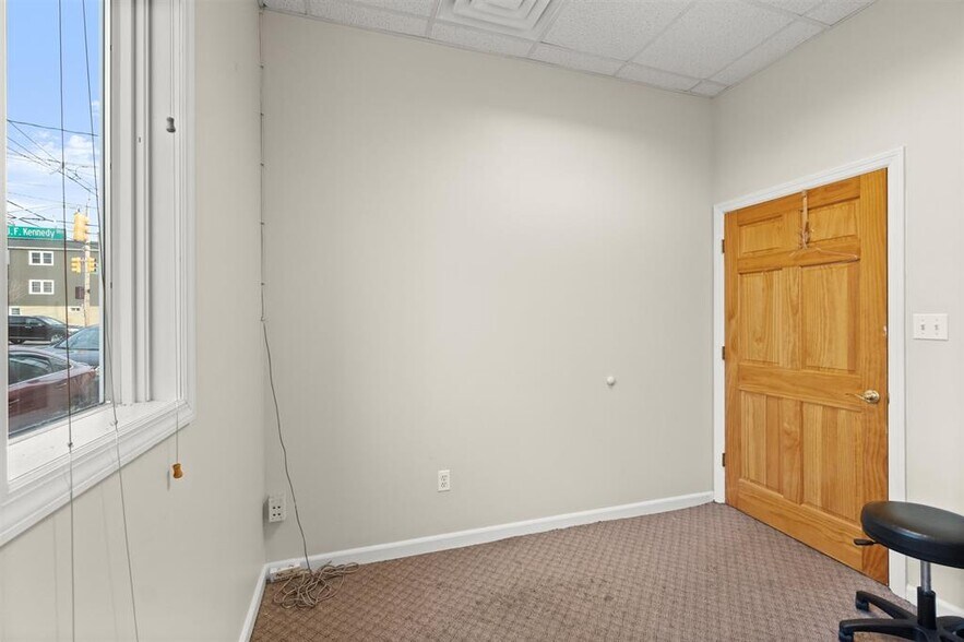 More Photos Of 391 Kennedy Blvd, Bayonne Medical For Sale
