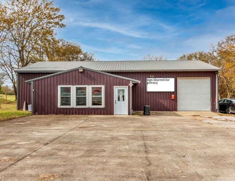 Primary Photo Of 6522 Polk Ln, Columbia Auto Repair For Sale