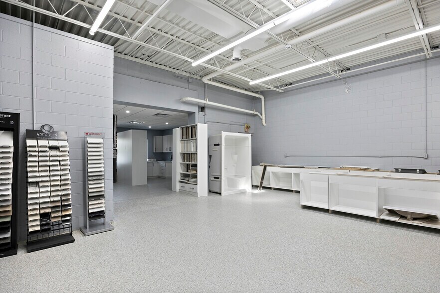 More Photos Of 333 Holden Av, Windsor Distribution For Sale