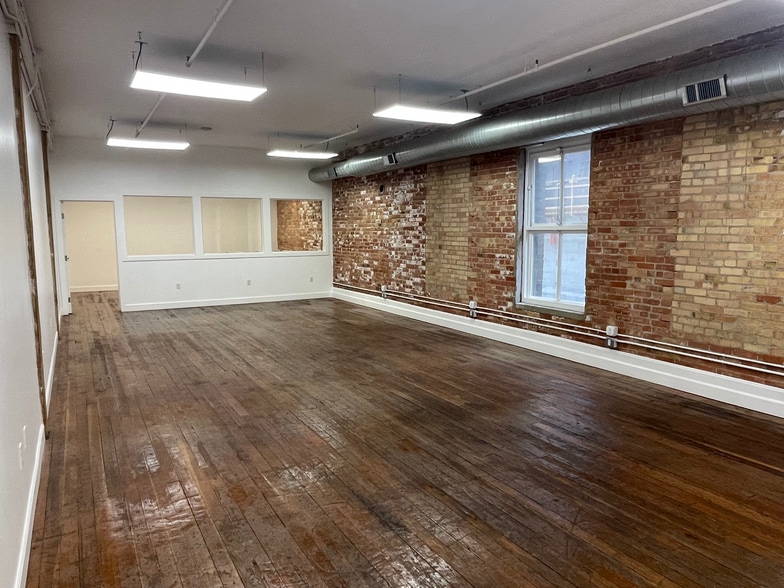 More Photos Of 140-150 S State St, Salt Lake City Loft Creative Space For Lease