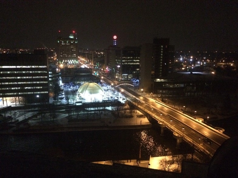 More Photos Of 432 N Saginaw St, Flint Office For Lease