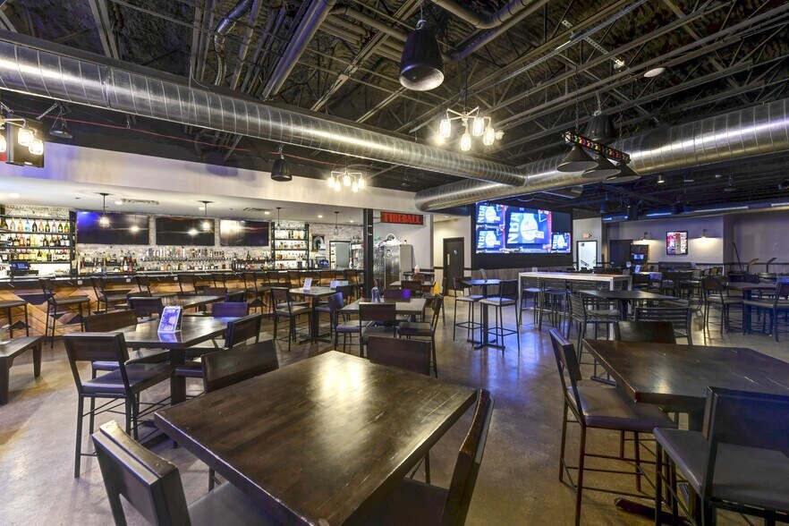 More Photos Of 18409 S Halsted St, Glenwood Storefront For Sale