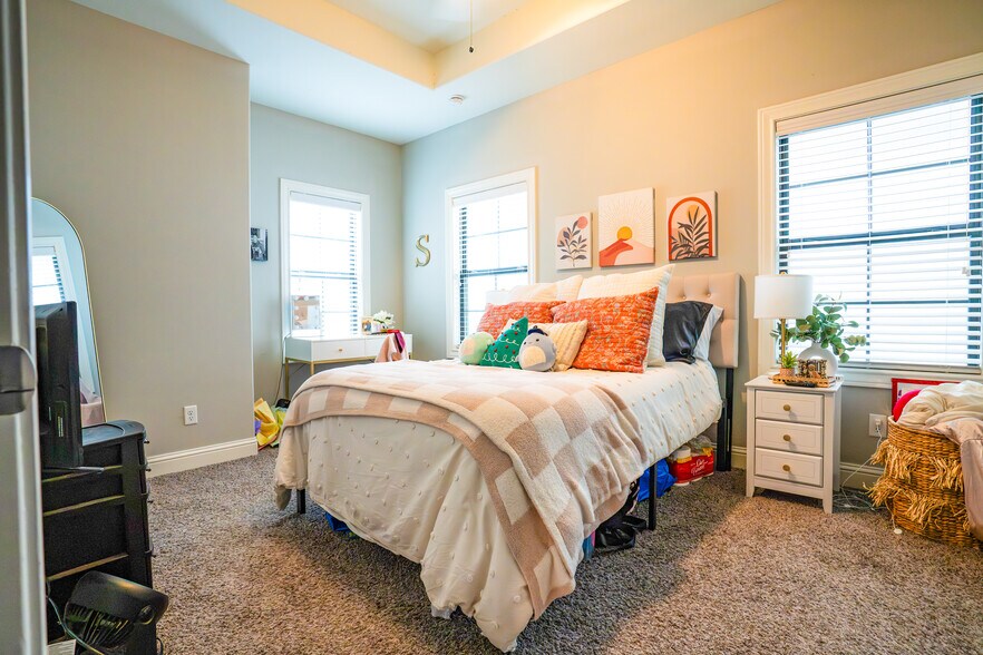 More Photos Of 304 Redmond Dr, College Station Multifamily For Sale