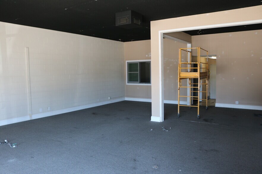 More Photos Of 1300 E Grand Ave, Arroyo Grande General Retail For Lease