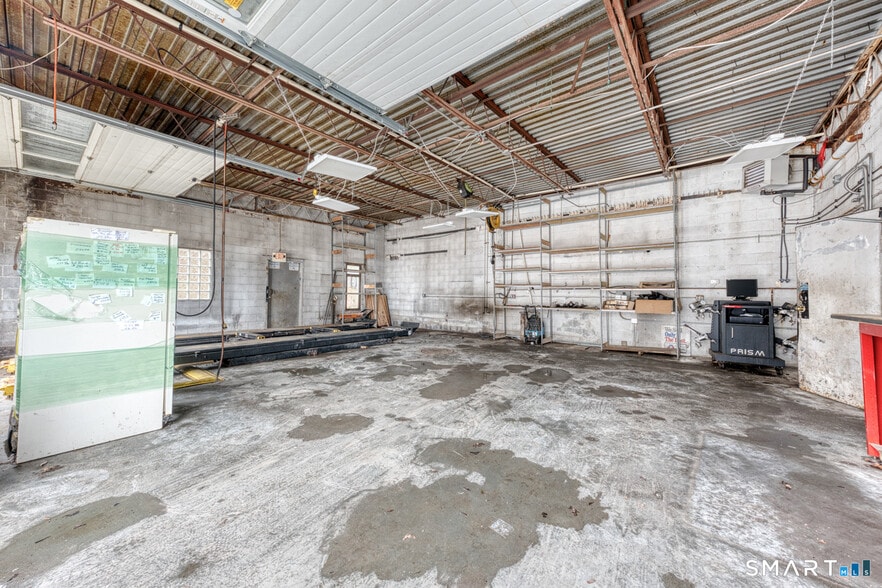 More Photos Of 860 Stafford Rd, Storrs Mansfield Industrial For Sale