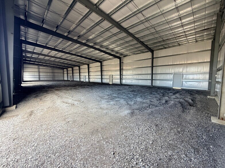 More Photos Of 420 McClurg Rd, Youngstown Warehouse For Sale