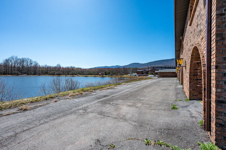 More Photos Of 4858 Route 32, Catskill Hotel For Sale