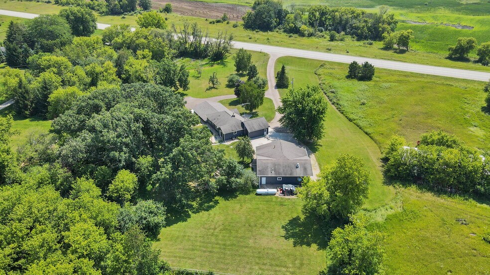 More Photos Of W12203 Highway 23, Ripon Auto Repair For Sale