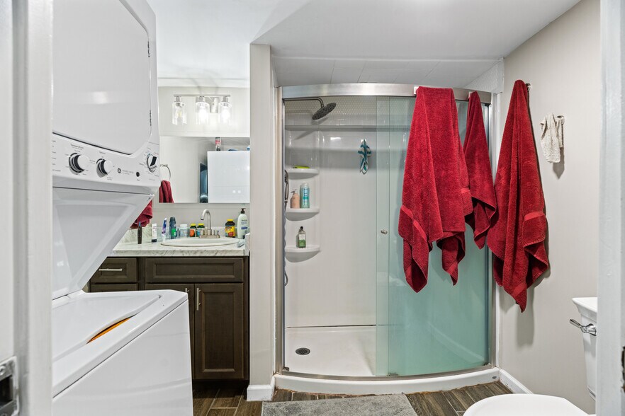 More Photos Of 217 W 28th St, Buena Vista Apartments For Sale