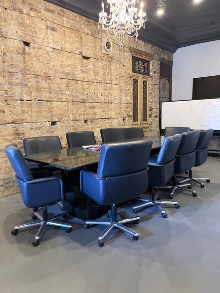 More Photos Of 1313 N Howard Ave, Tampa Office For Sale