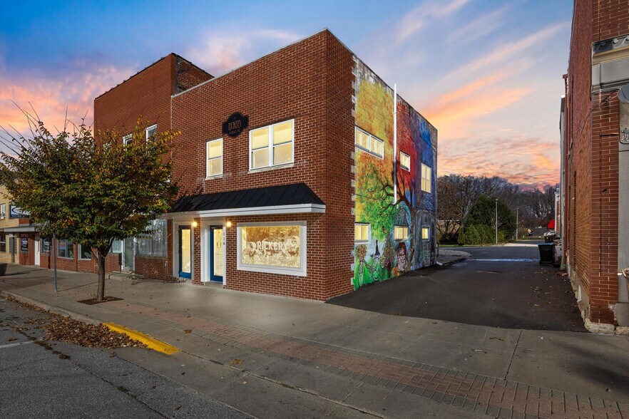 More Photos Of 116 W 5th St, Tipton Research And Development For Sale