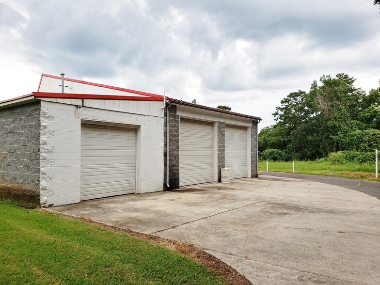 More Photos Of 851 Union St S, Concord Carwash For Sale