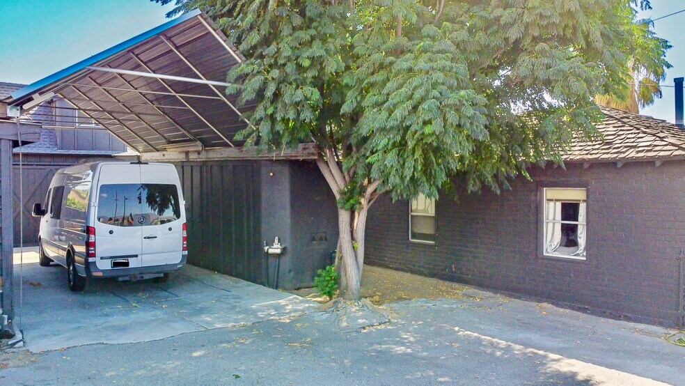 More Photos Of 2048 Mentone Blvd, Mentone Storefront Retail Residential For Sale