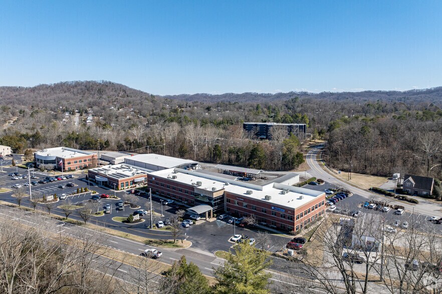 More Photos Of 575 Oak Ridge Tpke, Oak Ridge Medical For Sale