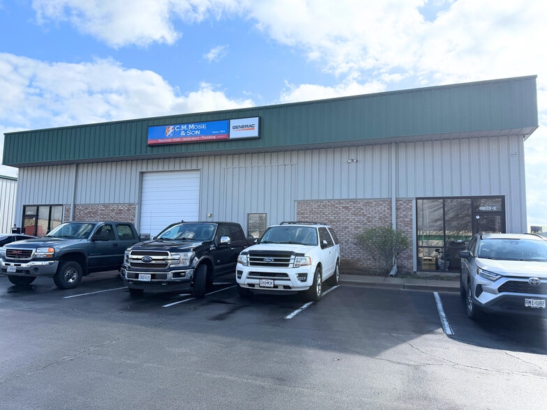 Primary Photo Of 6603 Royal St, Liberty Service For Lease