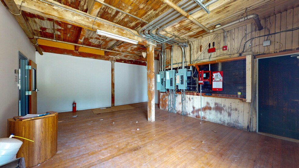 More Photos Of 35 Oakland St, Manchester Warehouse For Sale