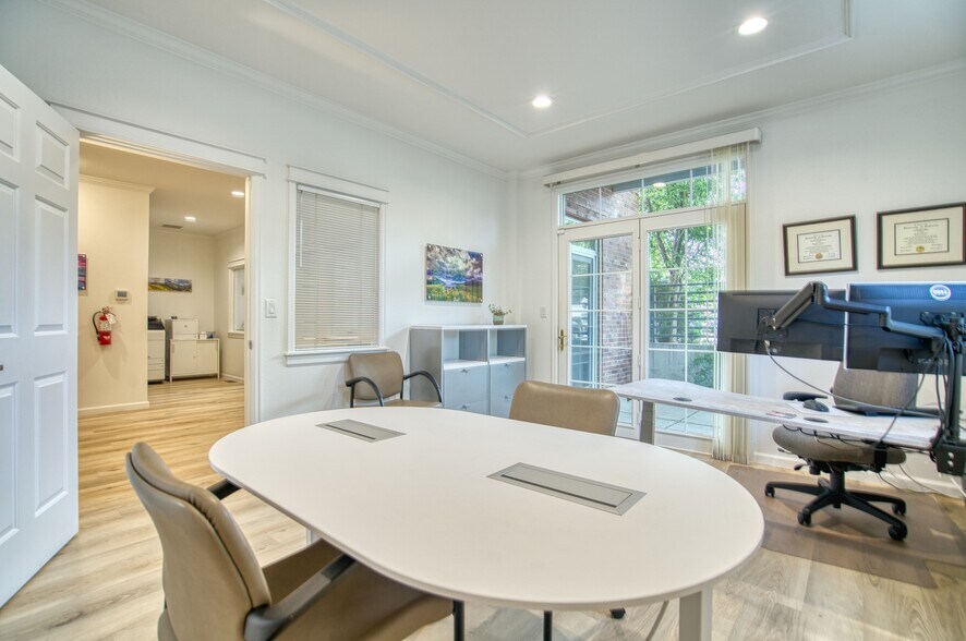 More Photos Of 245 Century Cir, Louisville Office For Sale