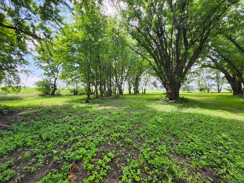 More Photos Of 17069 400th St, Leland Contractor Storage Yard For Sale