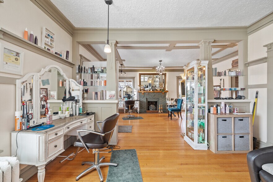 More Photos Of 720 E Lincolnway, Cheyenne Office Residential For Sale