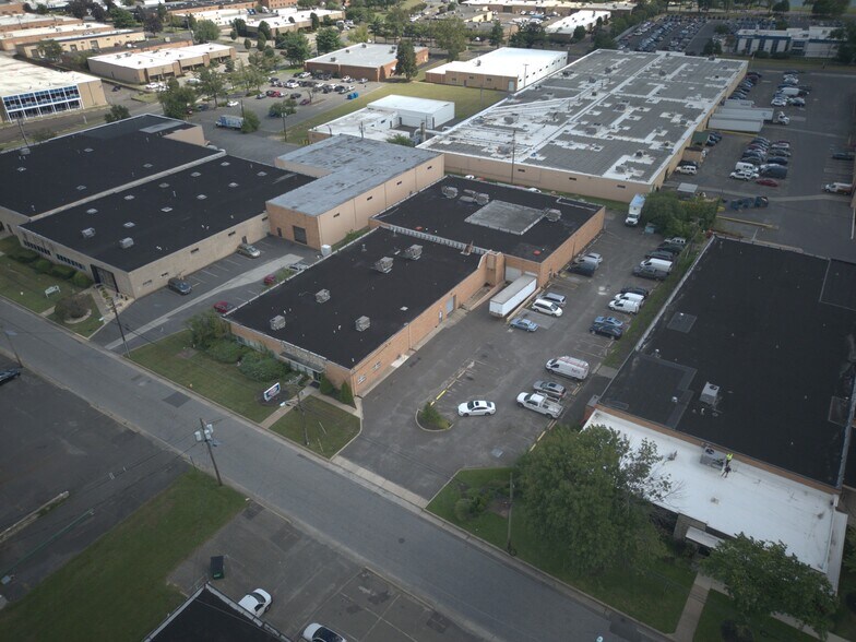 More Photos Of 7040 Colonial Hwy, Pennsauken Manufacturing For Lease