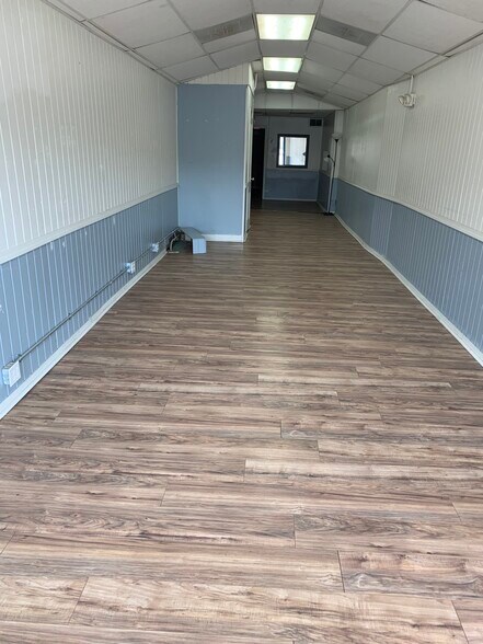 More Photos Of 117 W State St, Geneva Storefront Retail Office For Lease
