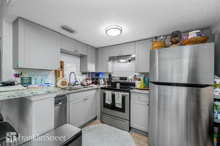 More Photos Of 5113 N Nebraska Ave, Tampa Apartments For Sale