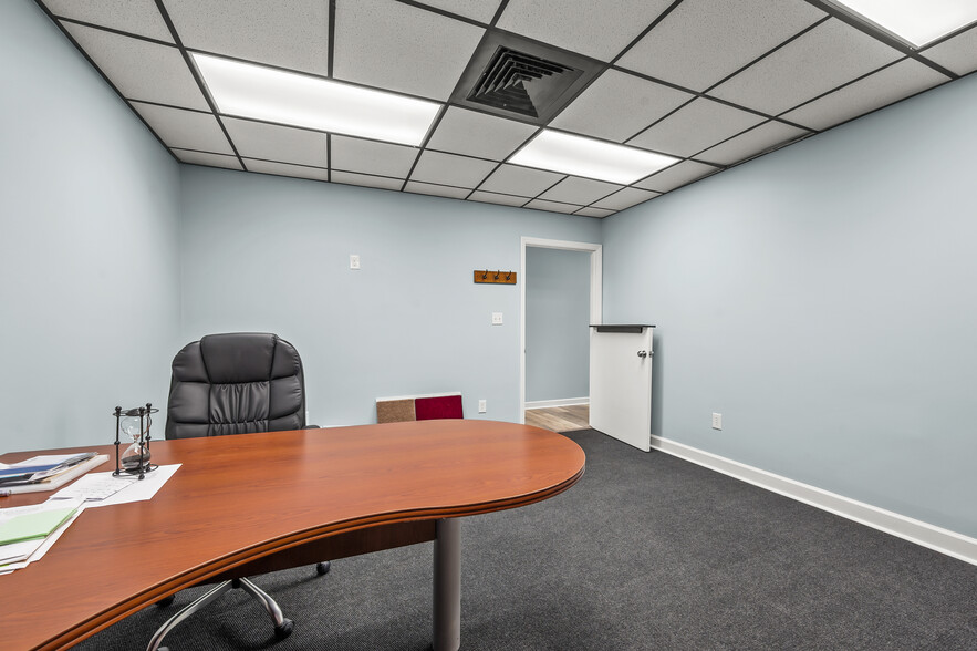 More Photos Of 808-810 W Main St, Jamestown Auto Repair For Sale