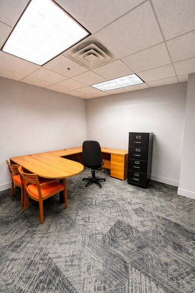 More Photos Of 1521-1523 Locust St, Philadelphia Office For Lease