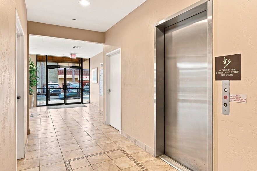 More Photos Of 365 S Rancho Santa Fe Rd, San Marcos Office For Sale