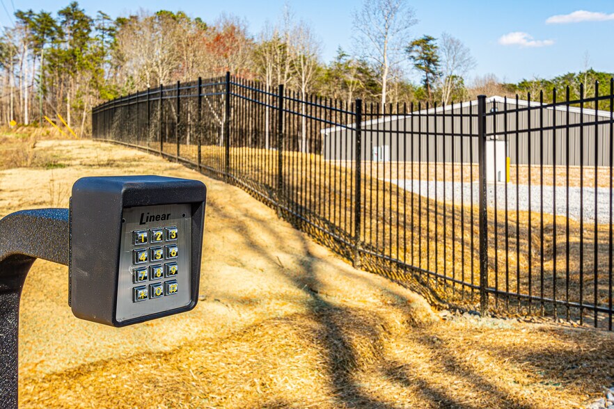 More Photos Of 1195 Lumpkin County Pkwy, Dahlonega Self Storage For Sale