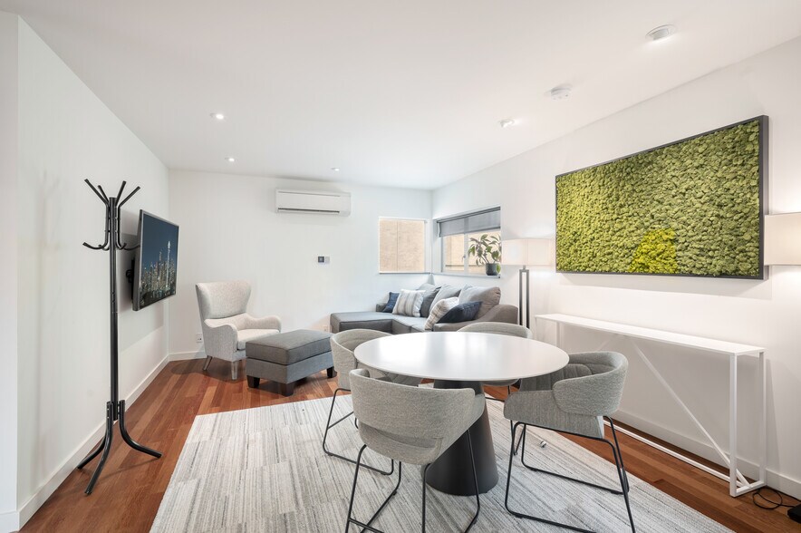 More Photos Of 166 Roy St, Seattle Office Residential For Sale