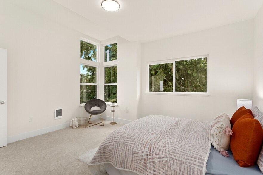 More Photos Of 117 Wells Ave S, Renton Apartments For Sale