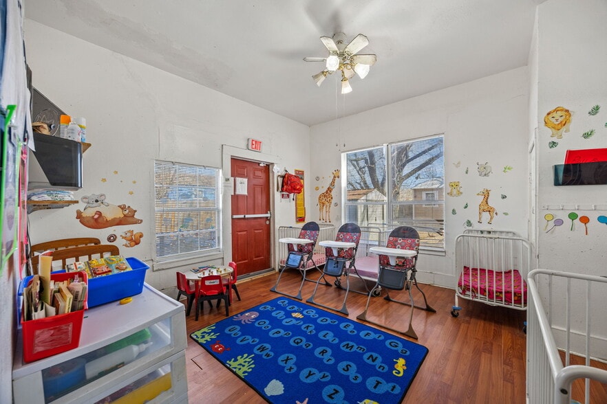 More Photos Of 768 N Saint Augustine Dr, Dallas Specialty For Sale