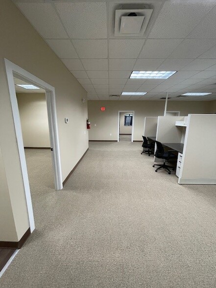 Primary Photo Of 2929 Crouse Ln, Burlington Medical For Lease