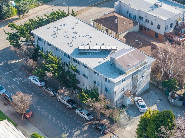 Primary Photo Of 5499 Claremont Ave, Oakland Apartments For Sale