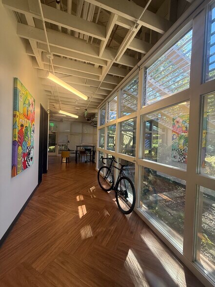 More Photos Of 80 Willow Rd, Menlo Park Office For Lease