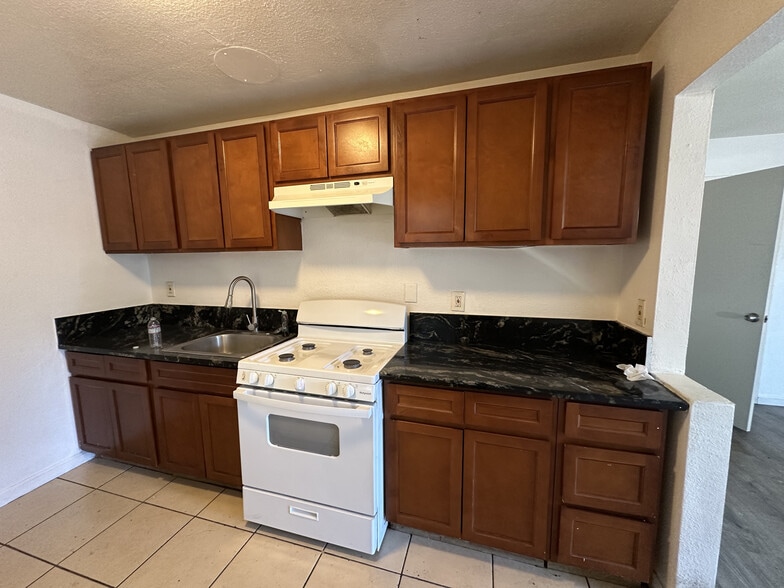 More Photos Of 999 Arcade Blvd, Sacramento Apartments For Sale